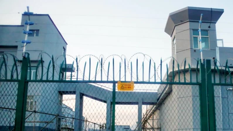"The Xinjiang Procedure": relato desgarrador sobre la persecución de uigures por China