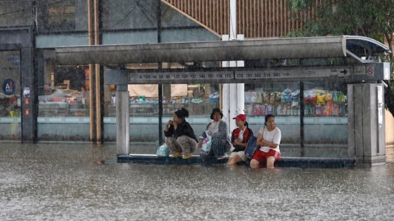 Tailandia eleva a 31 las muertes por inundaciones que aún golpean varias regiones