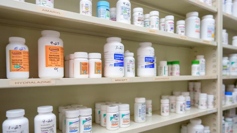 Empresa retira del mercado 113,000 frascos de paracetamol vendidos a través de Amazon