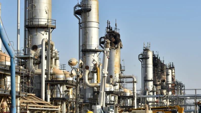 OPEP+ mantendrá niveles actuales de producción de petróleo en noviembre