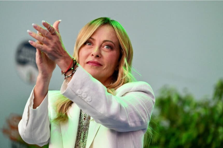 La primera ministra italiana, Giorgia Meloni, en un evento en Bari, Italia, el 4 de septiembre de 2026. (Alberto Pizzoli/AFP/Getty Images).