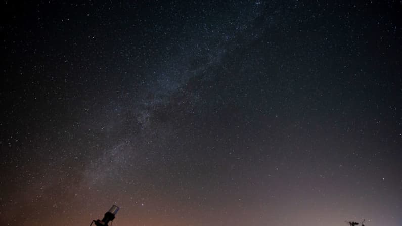 El cielo recibirá el jueves el mayor despliegue de la primera lluvia de estrellas otoñal