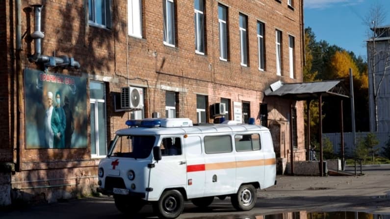 Cuarentena termina tras muerte de trabajadora de laboratorio en Siberia, dice funcionario ruso
