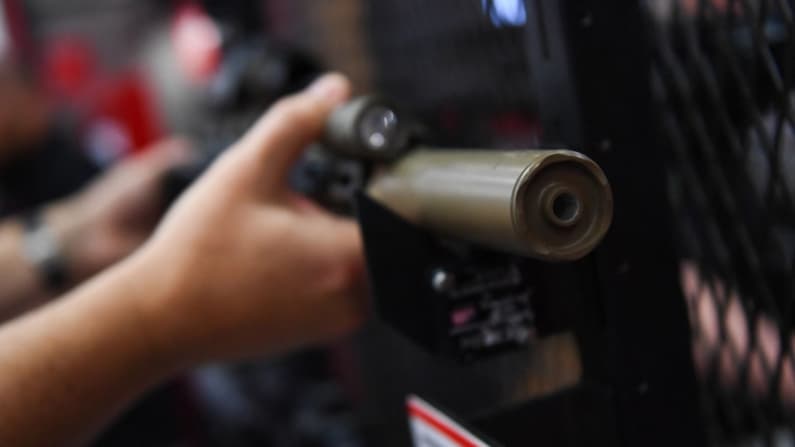 Gobierno federal suspende registro de silenciadores y armas de cañón corto