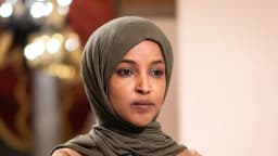 Agentes federales registran la casa de la representante demócrata Ilhan Omar: Fuentes