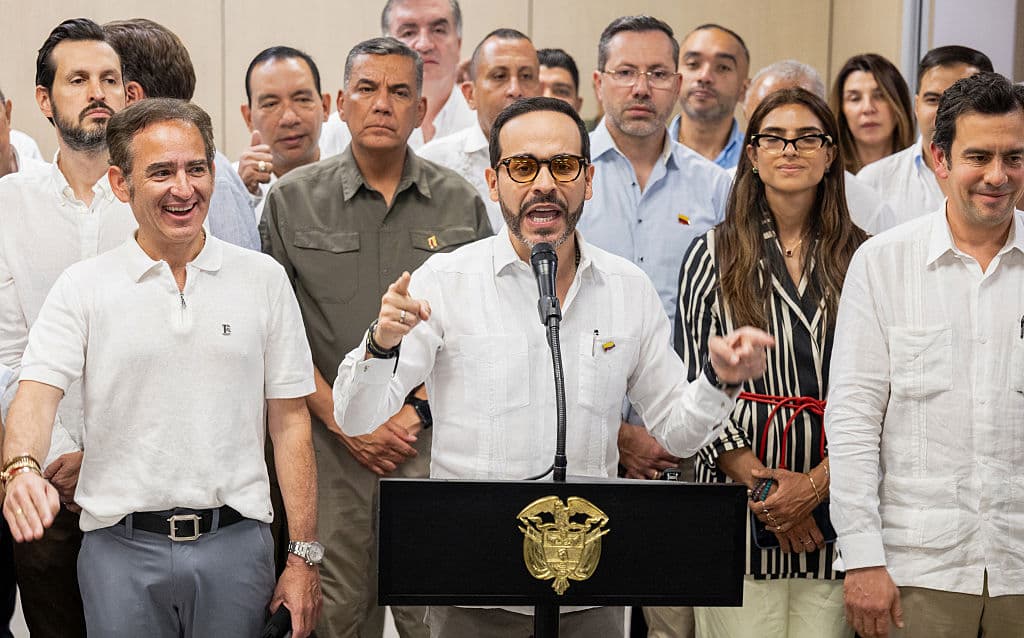 El presidente de Colombia, Abelardo de la Espriella, habla durante una conferencia de prensa el 25 de septiembre de 2026. (Marco PERDOMO / AFP vía Getty Images)