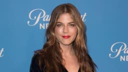 Arrestan a Selma Blair por presunta agresión en un vuelo a Nueva York