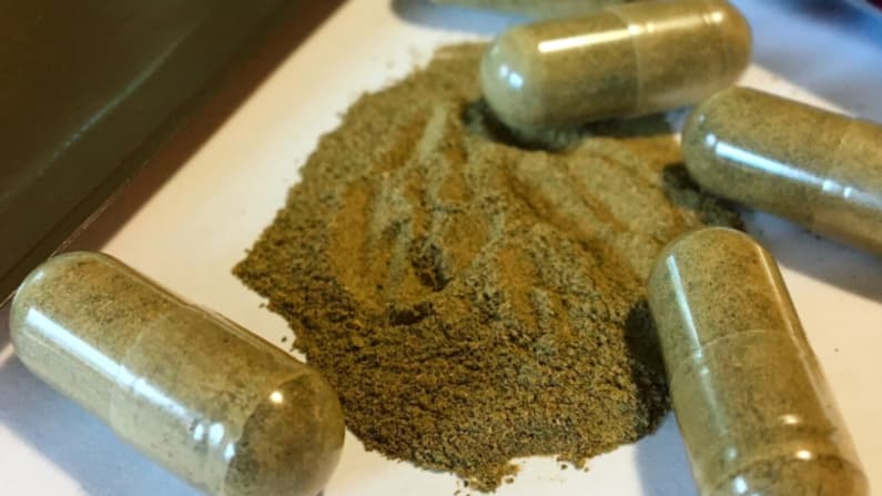 EE. UU. propone restringir opioides concentrados derivados del kratom