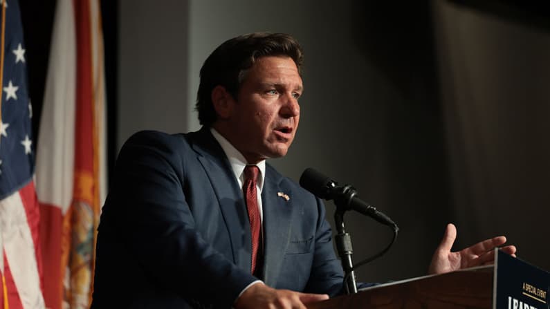 Florida redujo su deuda a la mitad. Washington debería tomar nota.
