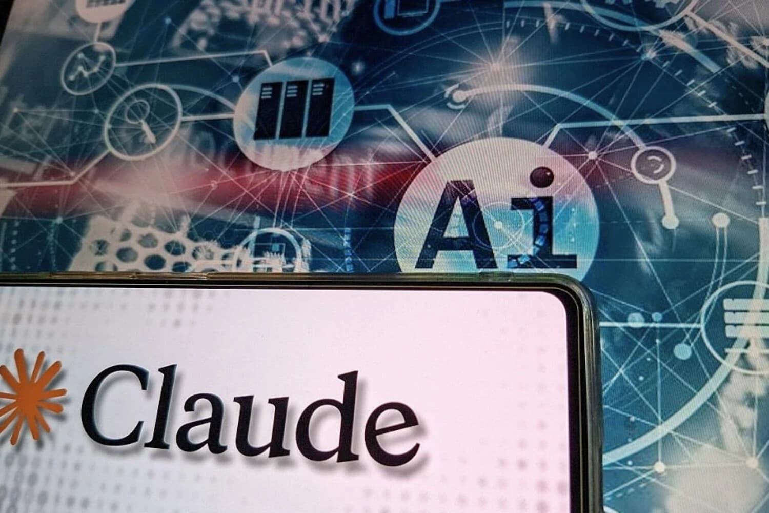 Claude es una serie de modelos de lenguaje a gran escala (LLM) desarrollados por Anthropic. También es el nombre del chatbot que utiliza estos modelos para interactuar con los usuarios. (Riccardo Milani/Hans Lucas/AFP vía Getty Images).