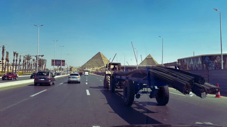 Al menos seis fallecidos tras el colapso de una construcción en El Cairo