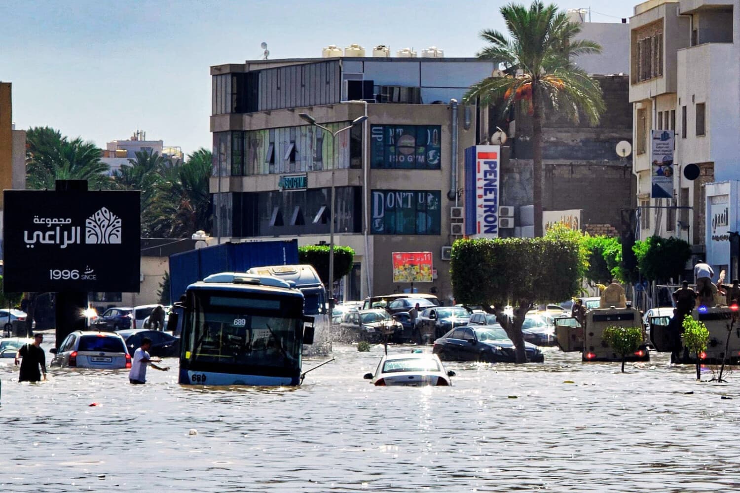Cuatro personas pierden la vida en la capital libia por las lluvias torrenciales