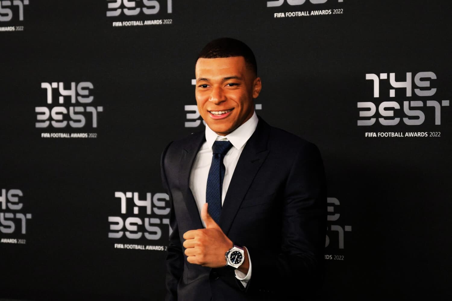 El delantero de la selección francesa y del París Saint-Germain, Kylian Mbappé, el 27 de febrero de 2023. (FRANCK FIFE/AFP vía Getty Images)