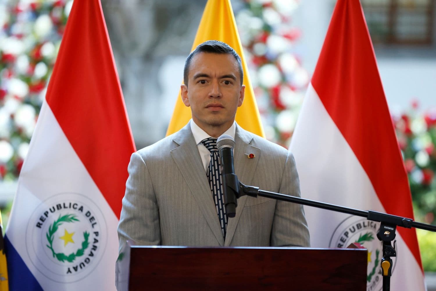 El presidente ecuatoriano Daniel Noboa anuncia nuevo toque de queda para noviembre