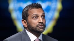 MS NOW se retracta de información sobre llegada de Kash Patel a Rusia
