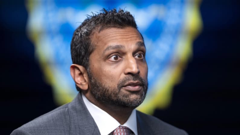 MS NOW se retracta de información sobre llegada de Kash Patel a Rusia