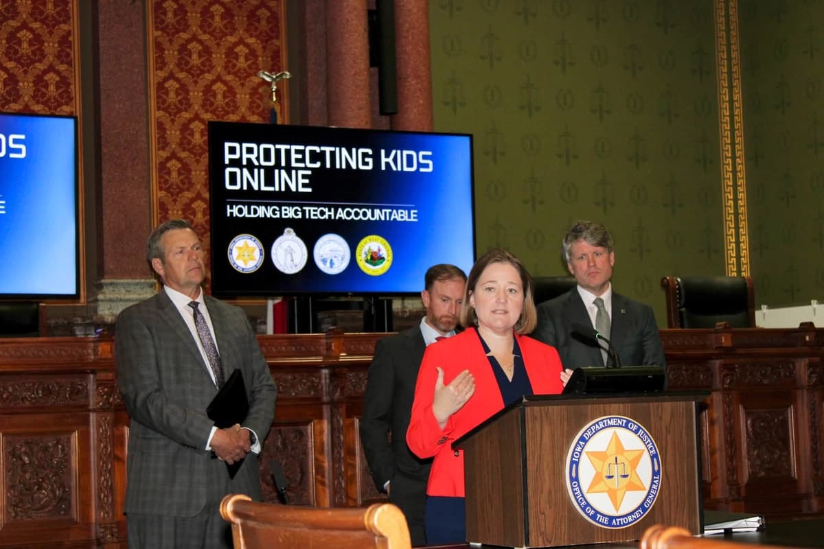 La fiscal general de Iowa, Brenna Bird, anunció el 14 de octubre de 2026 que había presentado una demanda contra OpenAI por su aplicación ChatGPT. (Oficina de la Fiscal General de Iowa).