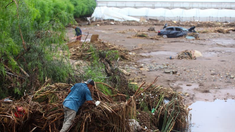 Ocho personas han muerto en Baja California por los efectos del ciclón Rachel