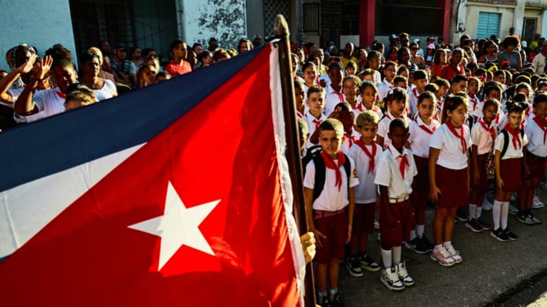 Autoridades reportan 25 estudiantes intoxicados en una escuela del este cubano