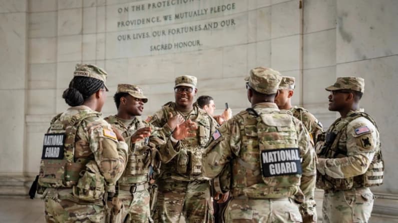 Panel de apelaciones evalúa la legalidad del despliegue de la Guardia Nacional en la Ciudad de Washington