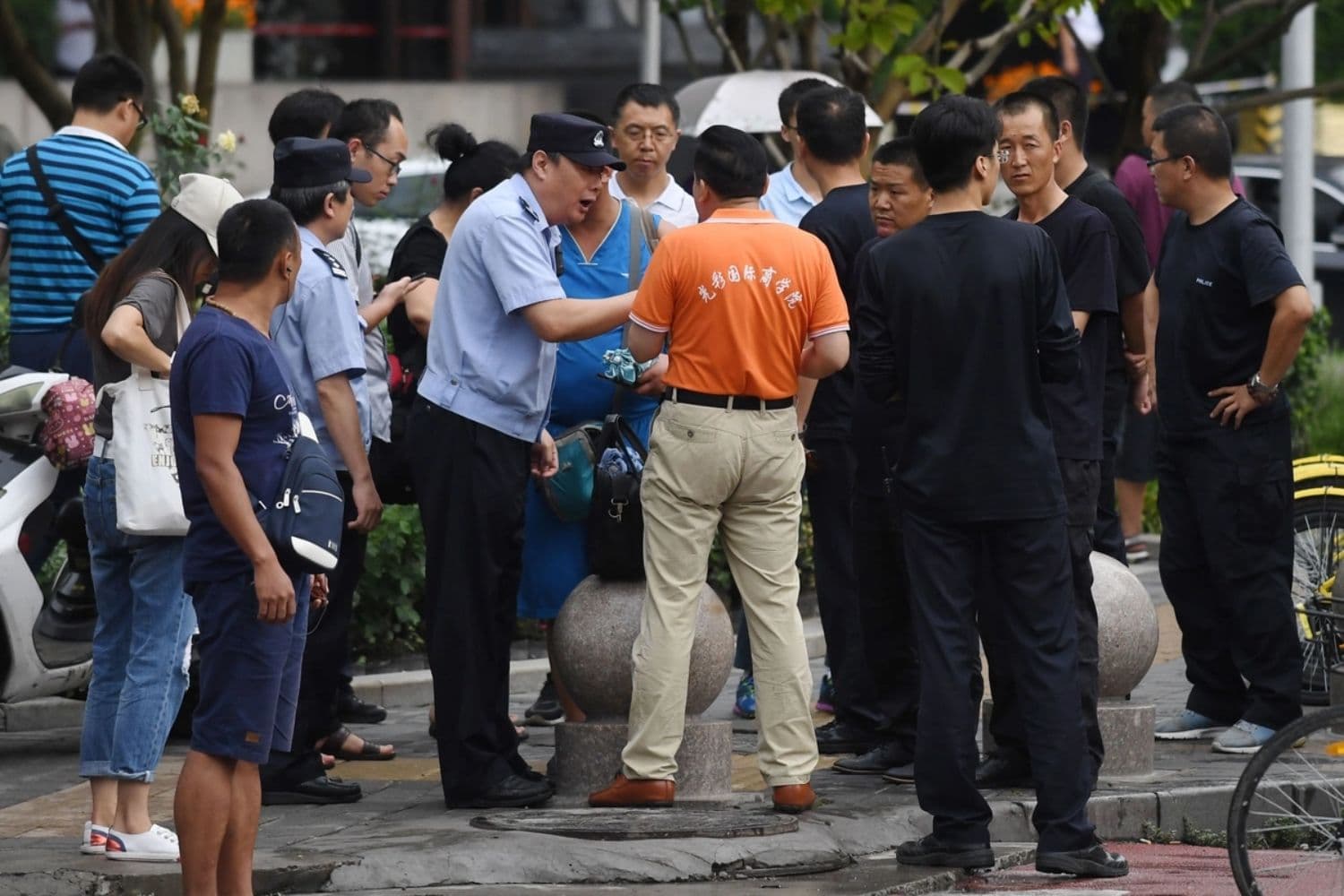 Intento de suicidio de exjuez en China expone la desesperación de los peticionarios