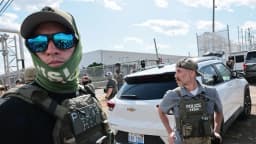 DOJ demanda a Portland y St. Paul por leyes de máscaras y requisitos de ID para agentes federales