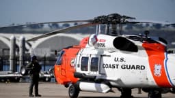 Guardia Costera de EE. UU. rescata al menos 16 personas frente a Baja California, México
