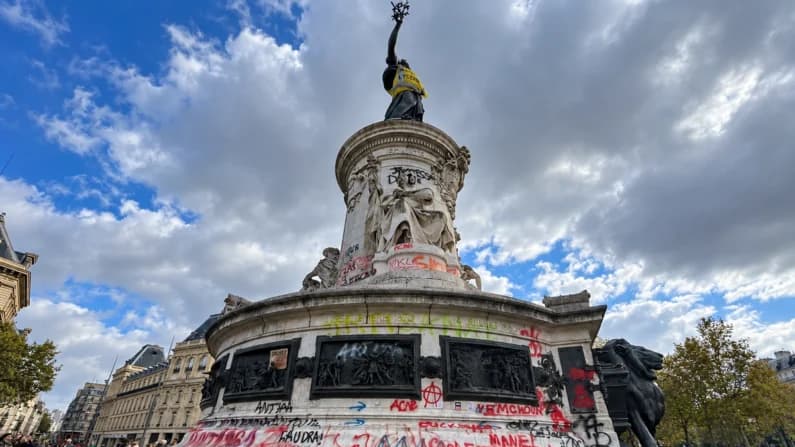 Macron amenaza con perseguir a los responsables de los peores disturbios de Francia en años