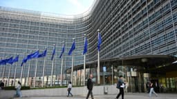 Embajador de EE. UU. advierte a la UE de represalias "devastadoras" por restricciones tecnológicas
