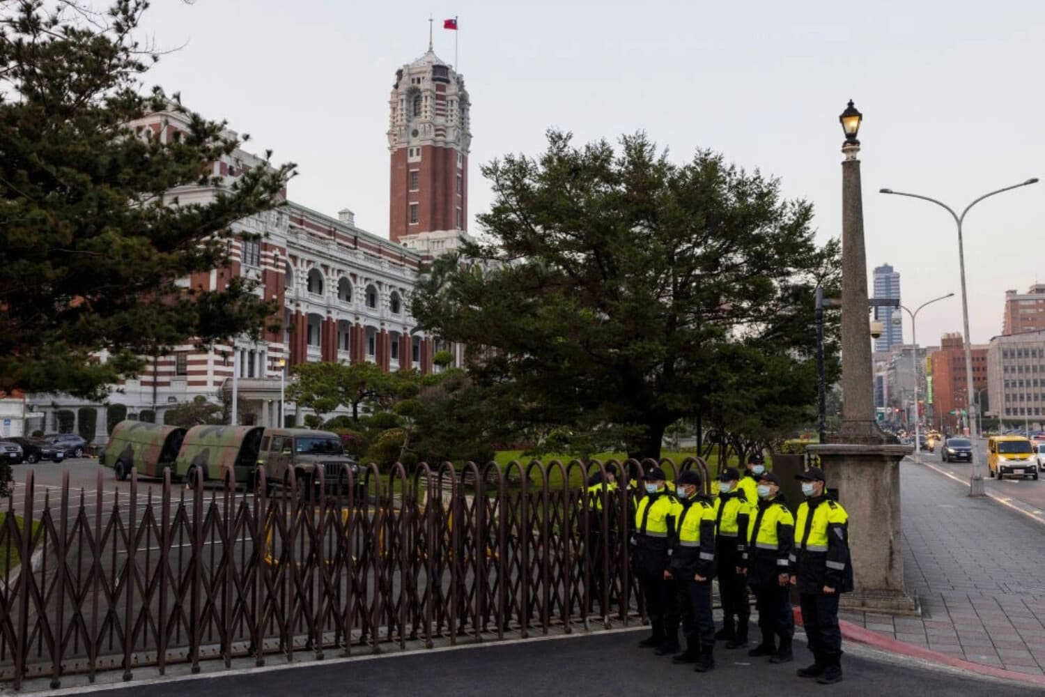 Taiwán acusa a 4 personas por la presunta filtración de secretos militares a China