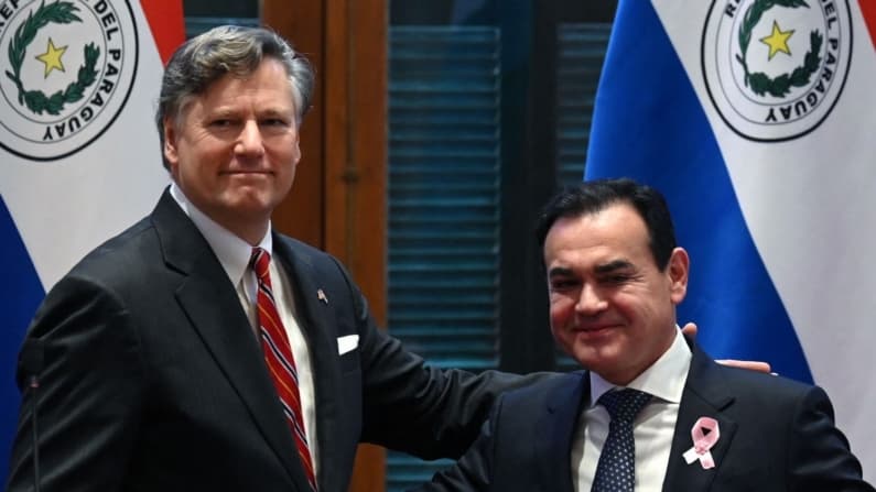Paraguay firma acuerdo para usar inteligencia y tecnología de EE. UU. en la protección de sus fronteras