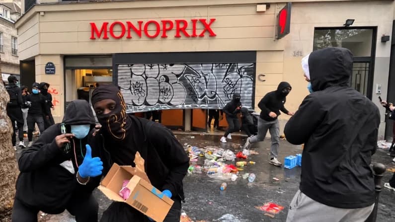 Dentro del Palacio de Justicia de París, donde comparecen los sospechosos de los disturbios