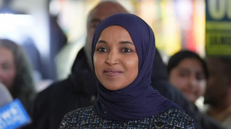 La representante Ilhan Omar responde a las acusaciones de que se casó con su hermano