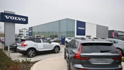 Volvo Cars amplía recortes de gastos mientras sus ingresos en China caen casi a la mitad