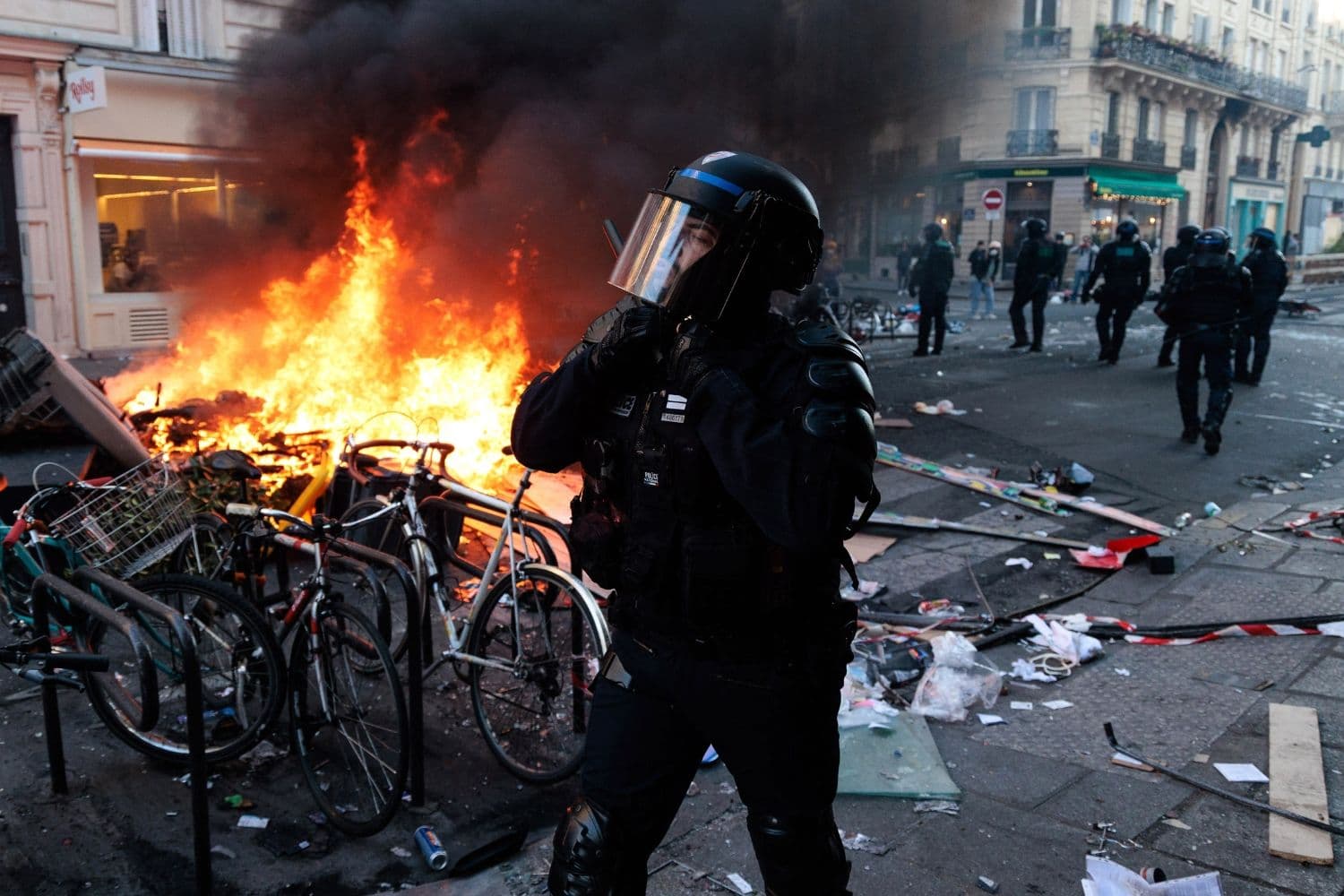 Disturbios, tasas y riesgos: las raíces económicas de la agitación en Francia