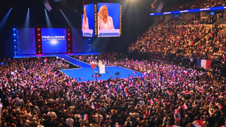 Le Pen lanza su candidatura presidencial mientras la policía contiene protestas de extrema izquierda
