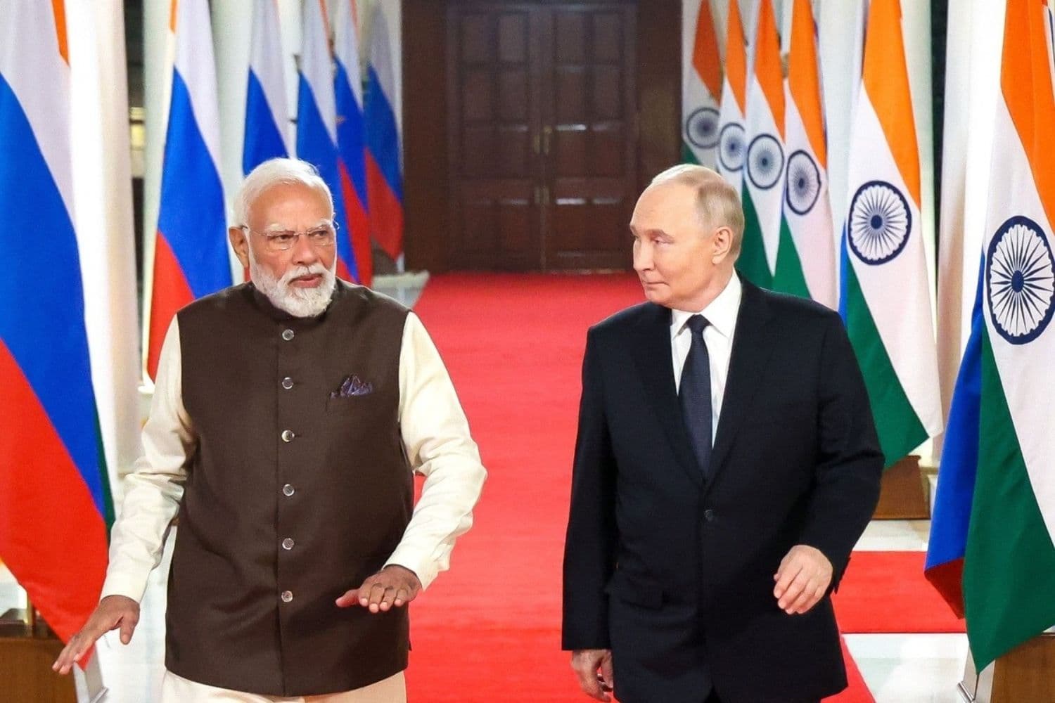 El presidente ruso, Vladimir Putin, y el primer ministro indio, Narendra Modi, en Nueva Delhi, India, el 4 de diciembre de 2025. (Sputnik /Alexander Kazakov/vía Reuters)