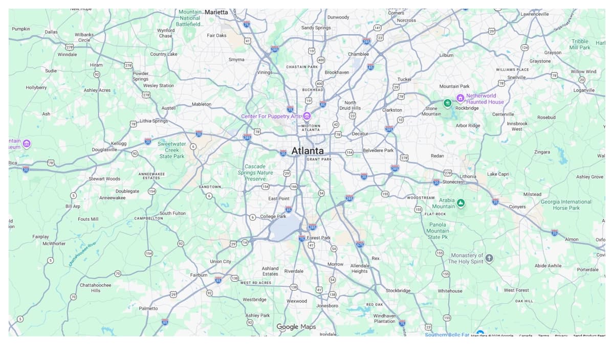Tres personas, entre ellas dos menores, fueron arrestadas en relación con un complot para perpetrar un tiroteo en una escuela del área metropolitana de Atlanta. Tres personas, entre ellas dos menores, fueron arrestadas en relación con un complot para perpetrar un tiroteo en una escuela del área metropolitana de Atlanta