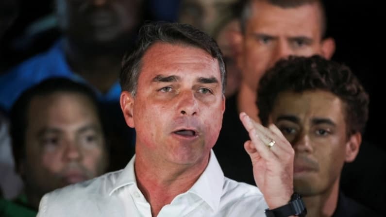 Trump dice que Flavio Bolsonaro será bienvenido en EE. UU. tras su derrota en las elecciones