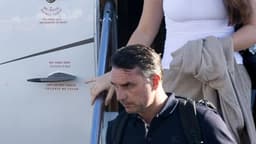 Bolsonaro se declara líder de Brasil y aclara que no huyó del país