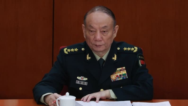 China asciende a un líder militar al Politburó del Partido Comunista